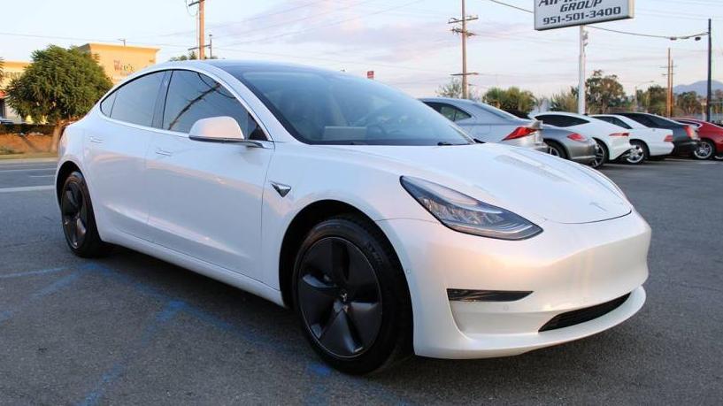 TESLA MODEL 3 2019 5YJ3E1EA8KF483909 image